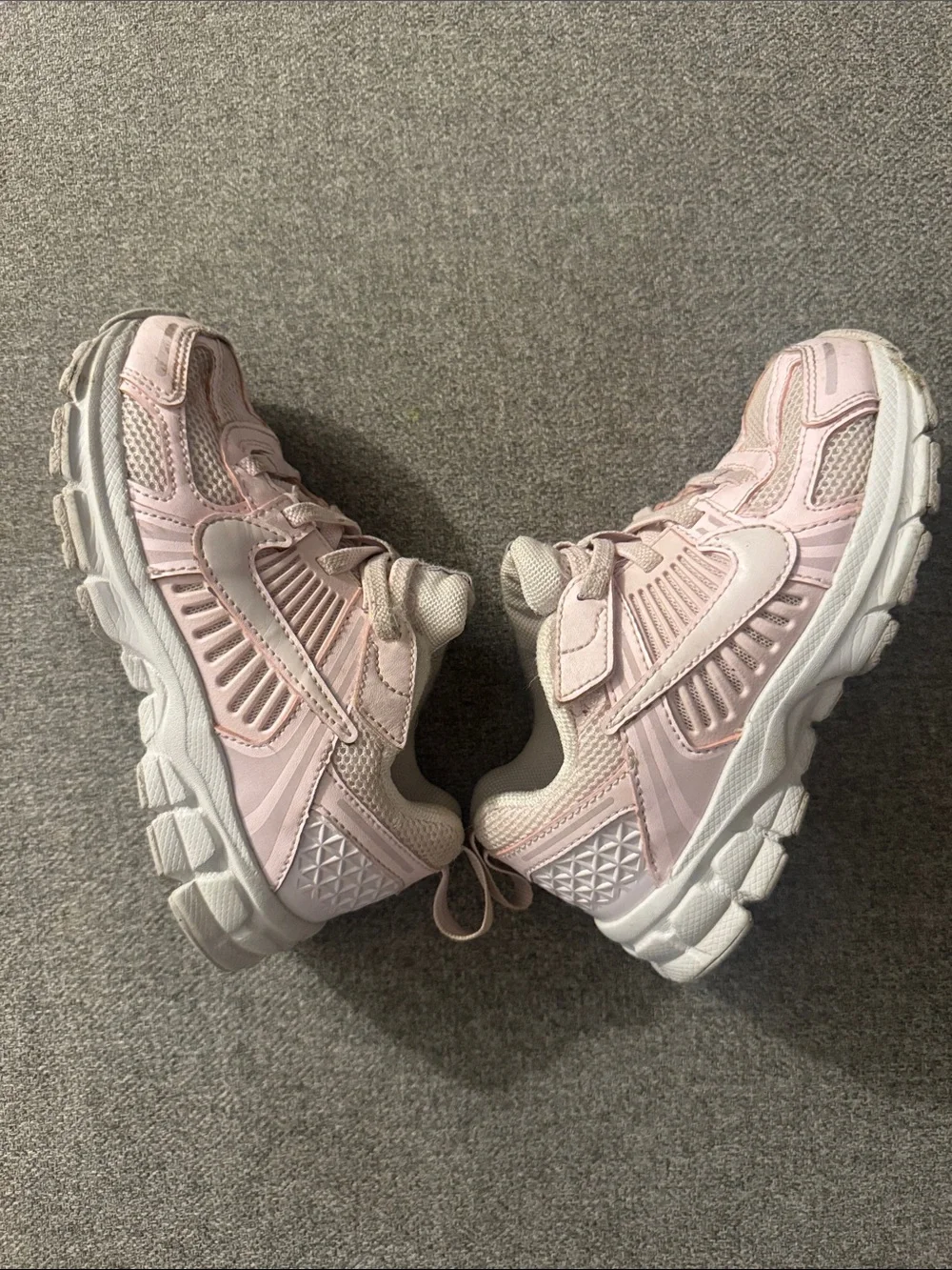 Nike Vomero size 11C